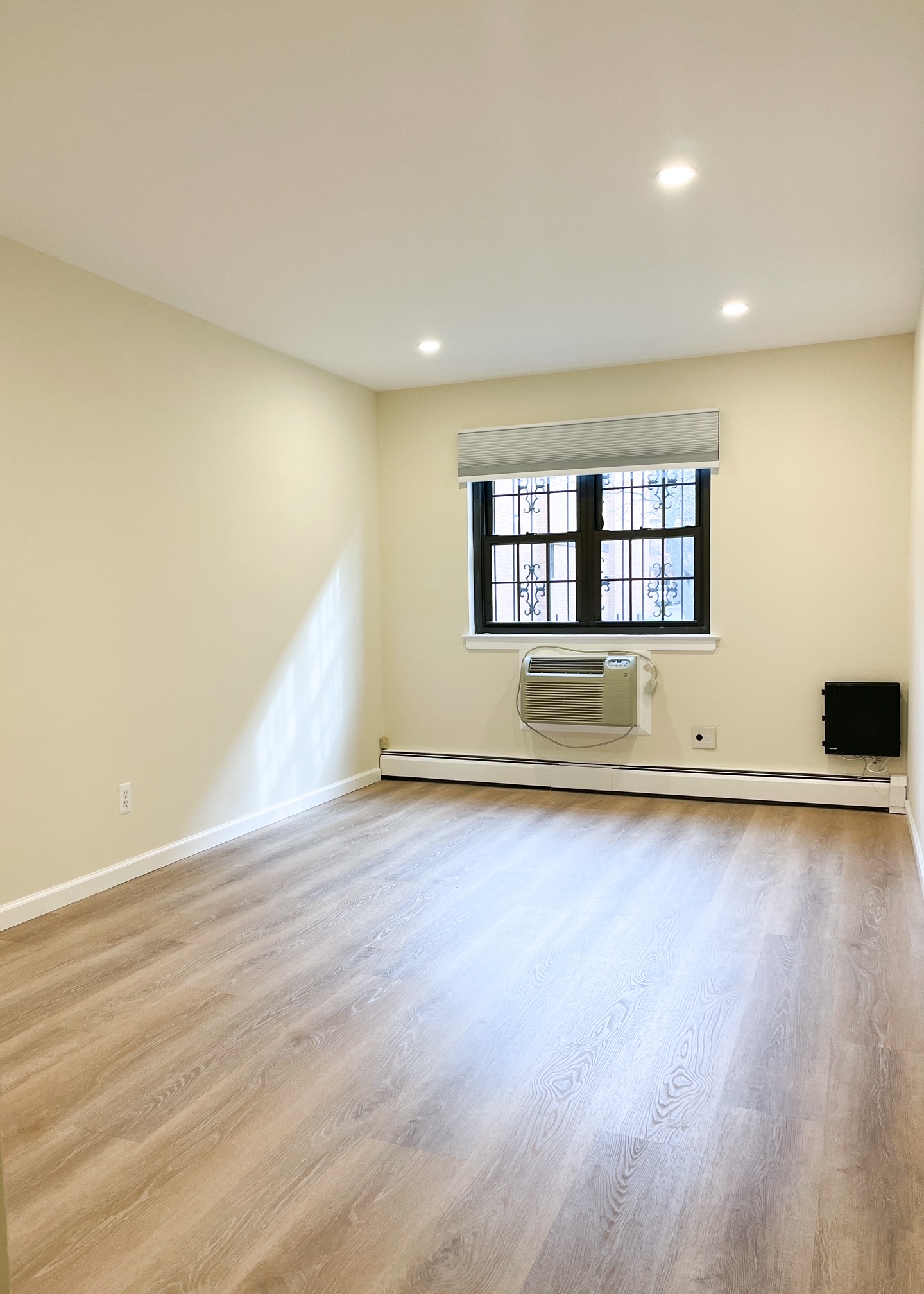 219-08 64th Avenue, Unit L Queens, NY 11364 - Photo 6 of 7