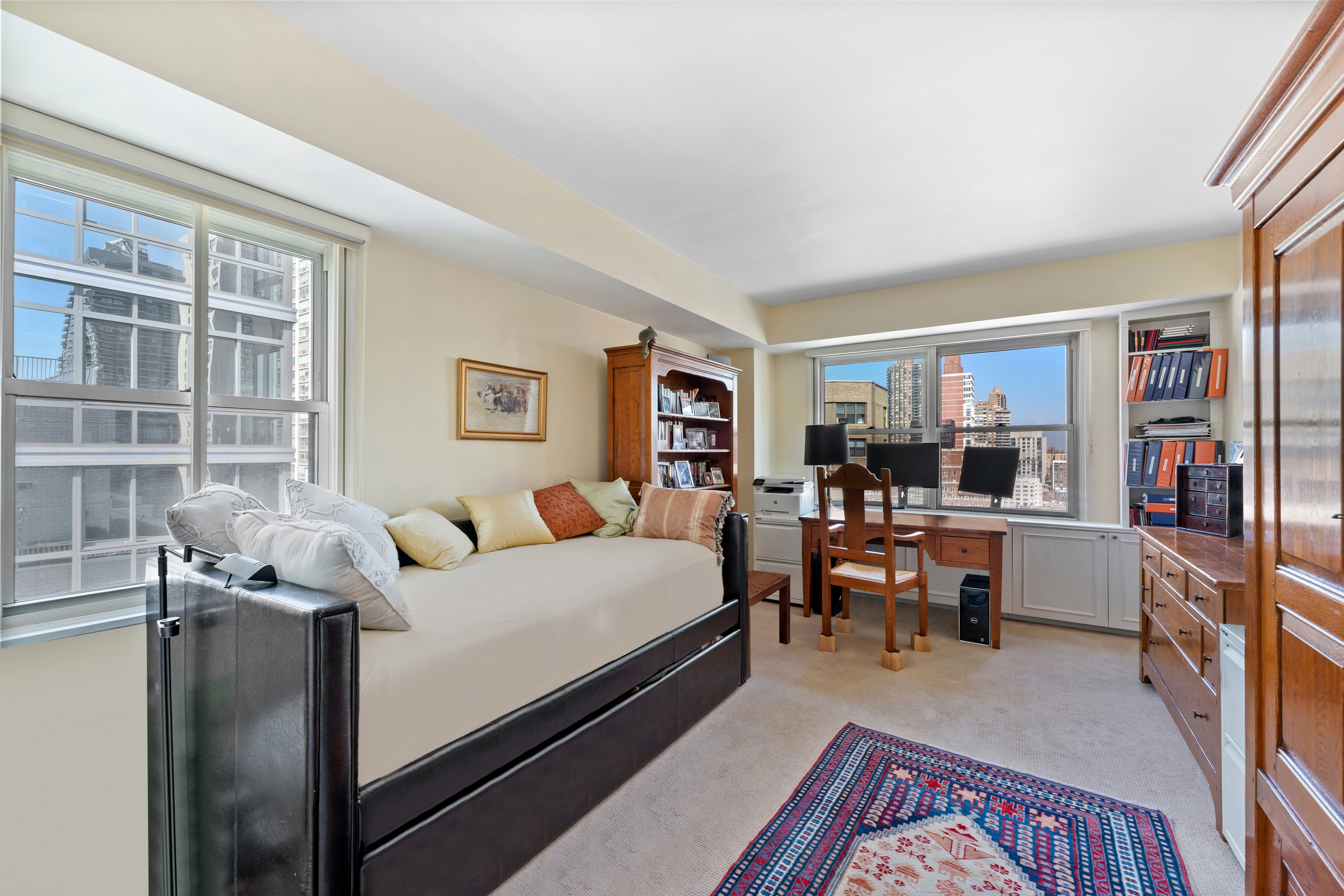420 East 72nd Street, Unit 20B Manhattan, NY 10021 - Photo 8 of 10