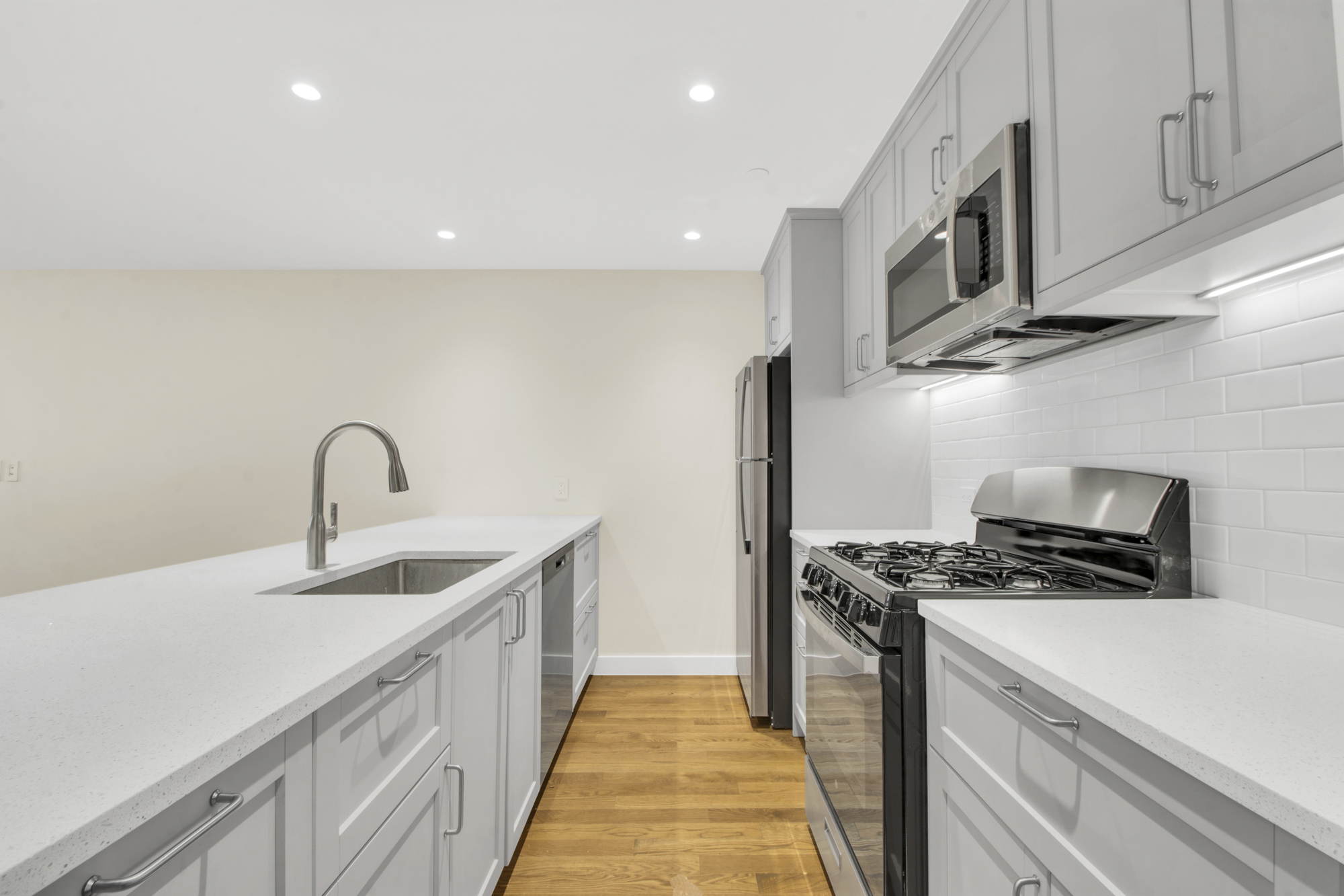 466 Henry Street, Unit 1 Brooklyn, NY 11231 - Photo 3 of 10