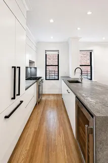 $1,280,000 | 24-39 38th Street, Unit B10B9 | Astoria