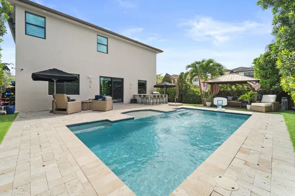 $1,290,000 | 15450 Northwest 88th Avenue, Miami Lakes, FL 33018