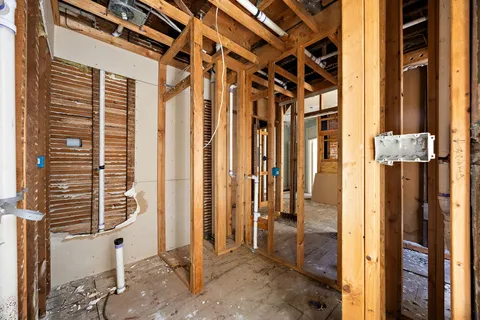 $265,000 | 802 Washington Street, Wilmington, DE 19801