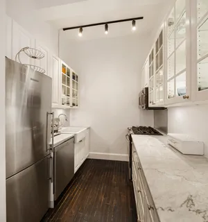 $1,395,000 | 21 East 22nd Street, Unit 6H | Flatiron