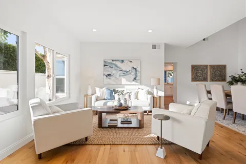 $1,448,000 | 1744 Willowspring Drive North, Encinitas, CA 92024