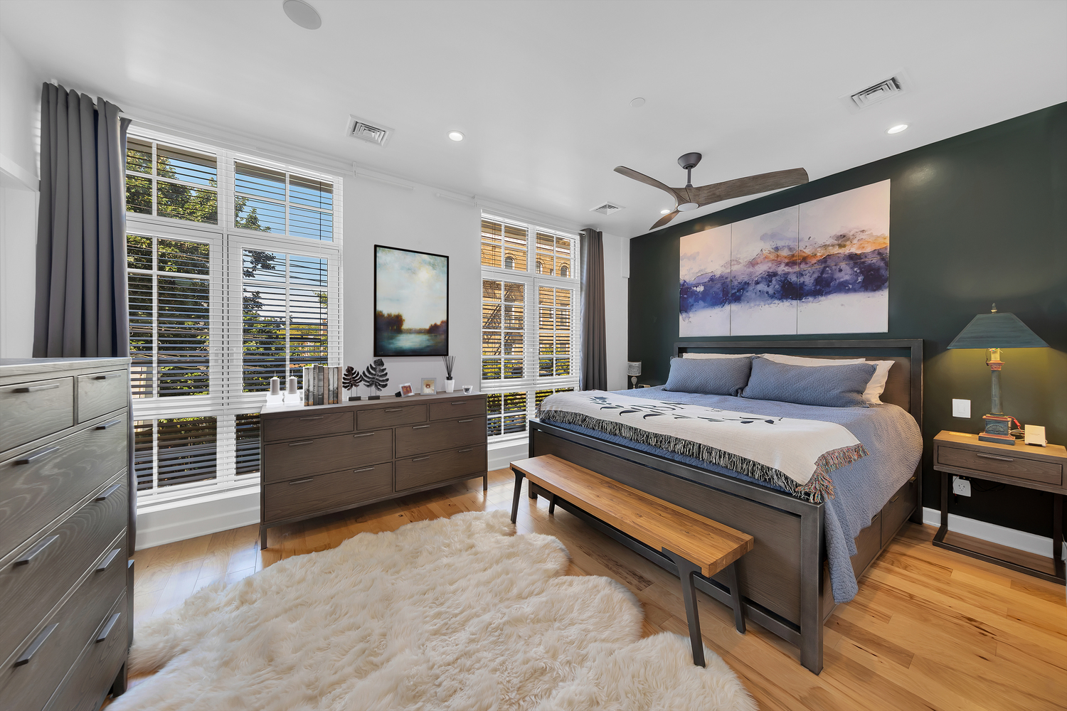 278 Nassau Avenue, Unit 4 Brooklyn, NY 11222 - Photo 7 of 17 a spacious bedroom with a large bed and a large window