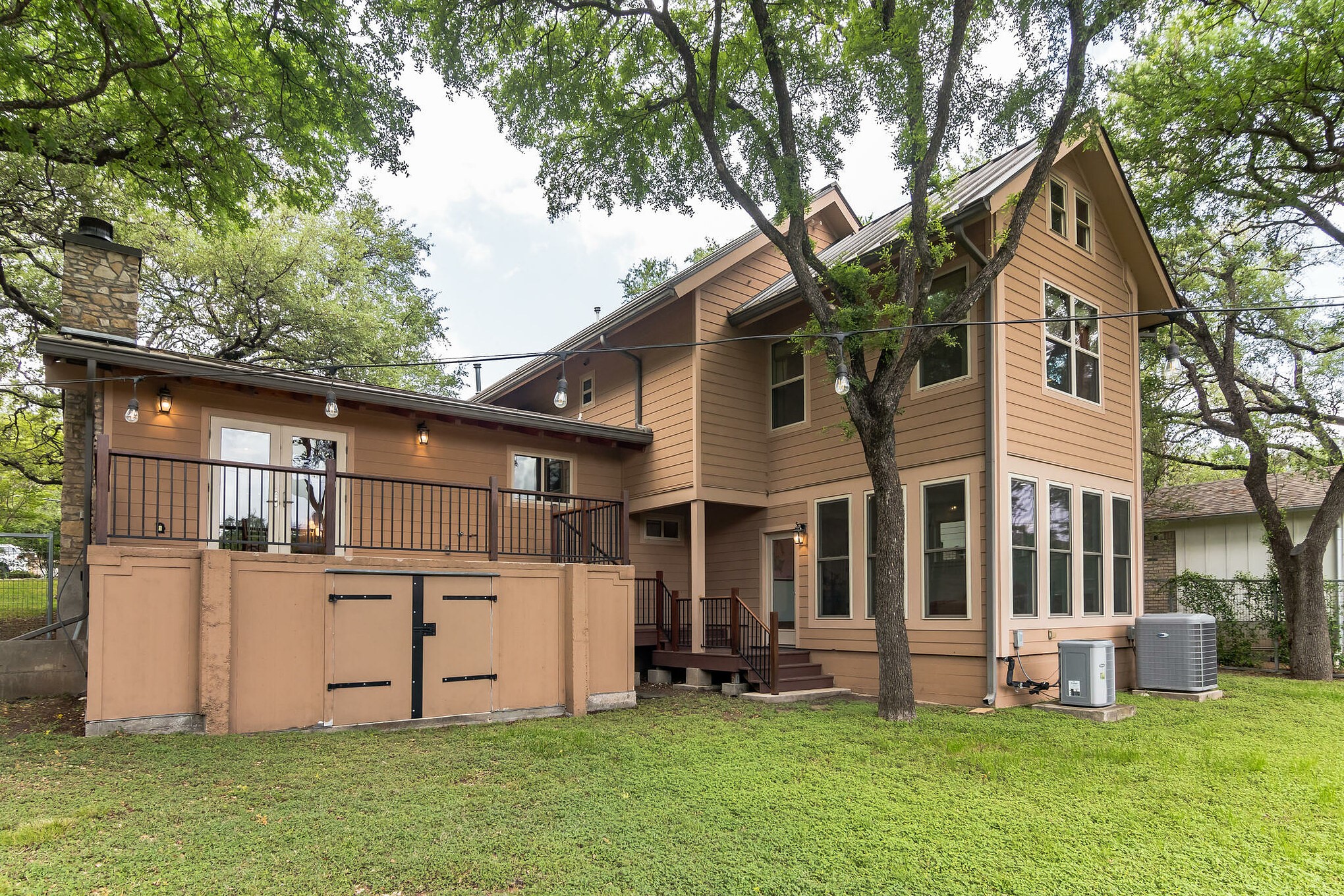 427 Ridgewood Road West Lake Hills, TX 78746 - Photo 33 of 38