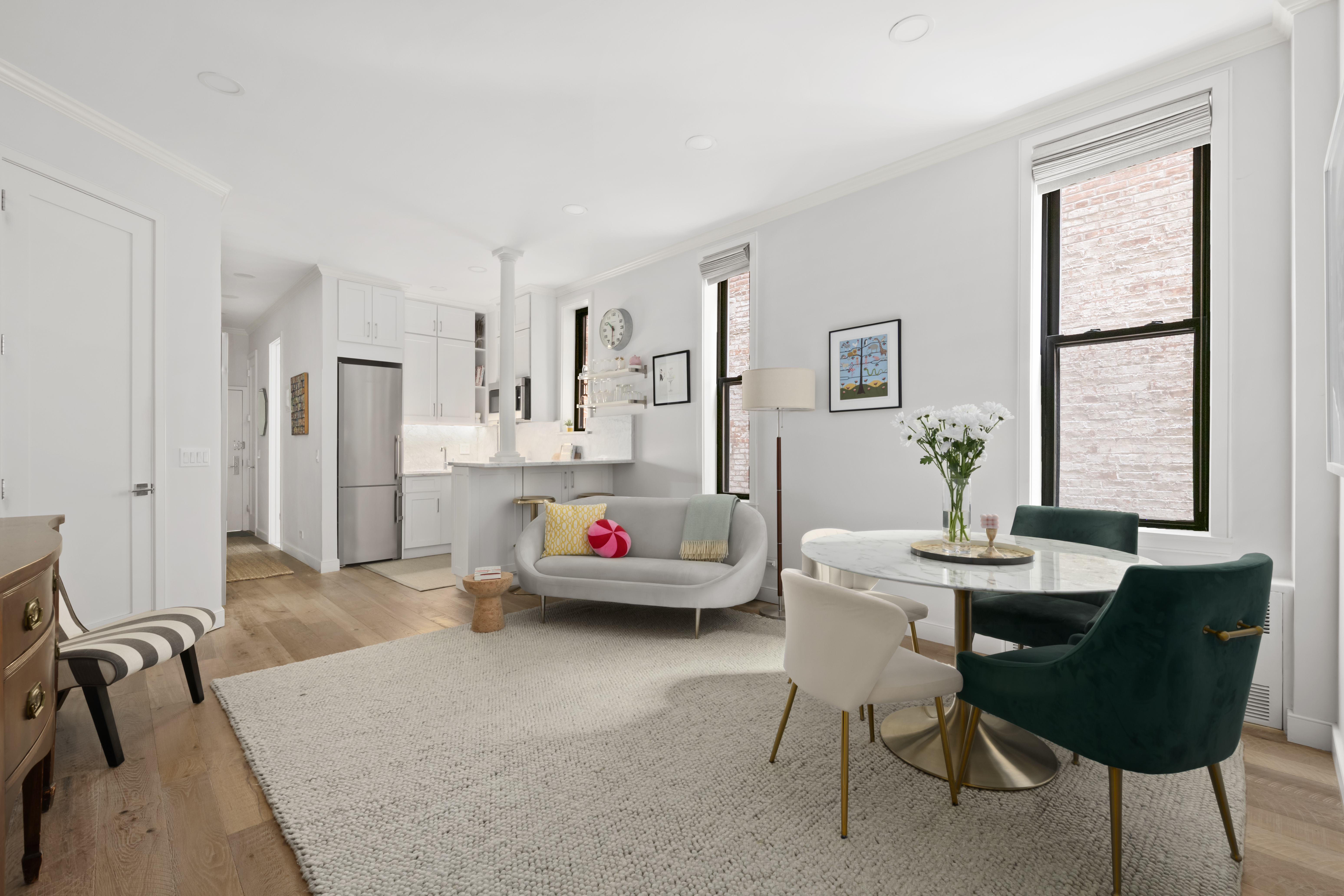 360 West 21st Street, Unit 3H Manhattan, NY 10011 - Photo 2 of 9