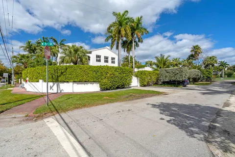 $3,750,000 | 707 West 54th Street, Miami Beach, FL 33140