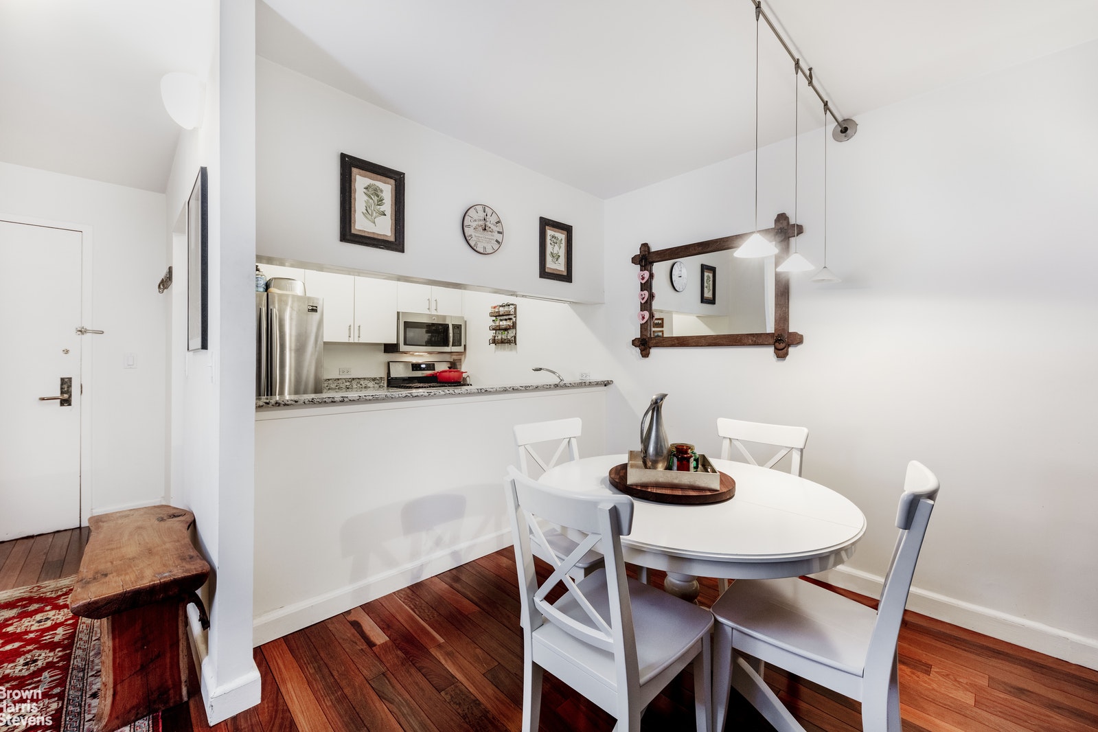 2250 Broadway, Unit 5E Manhattan, NY 10024 - Photo 2 of 10