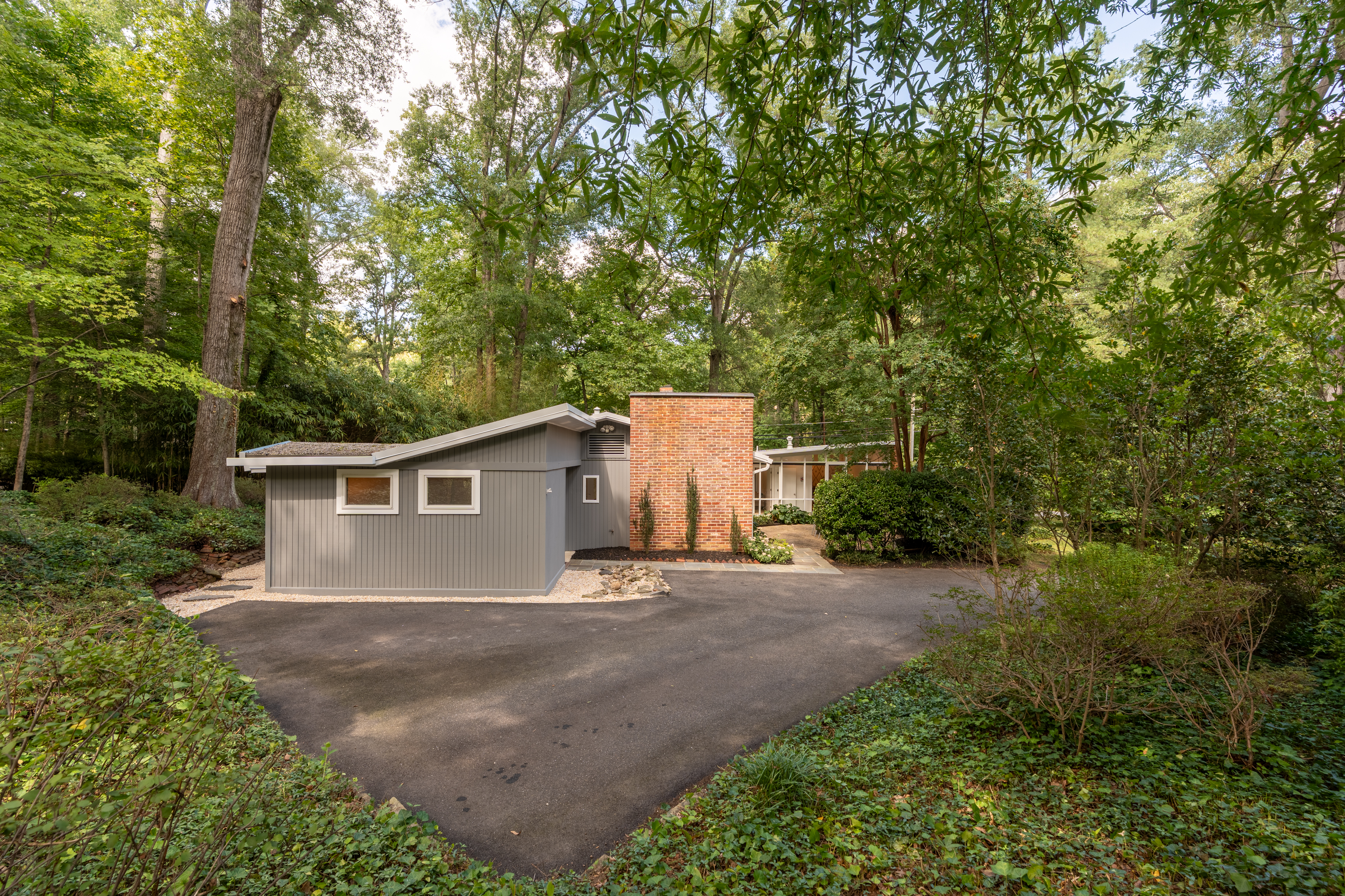 7216 Stafford Road Alexandria, VA 22307 - Photo 2 of 54 Gallery Image 2