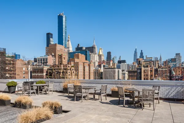 $599,000 | 130 East 18th Street, Unit 8R | Gramercy