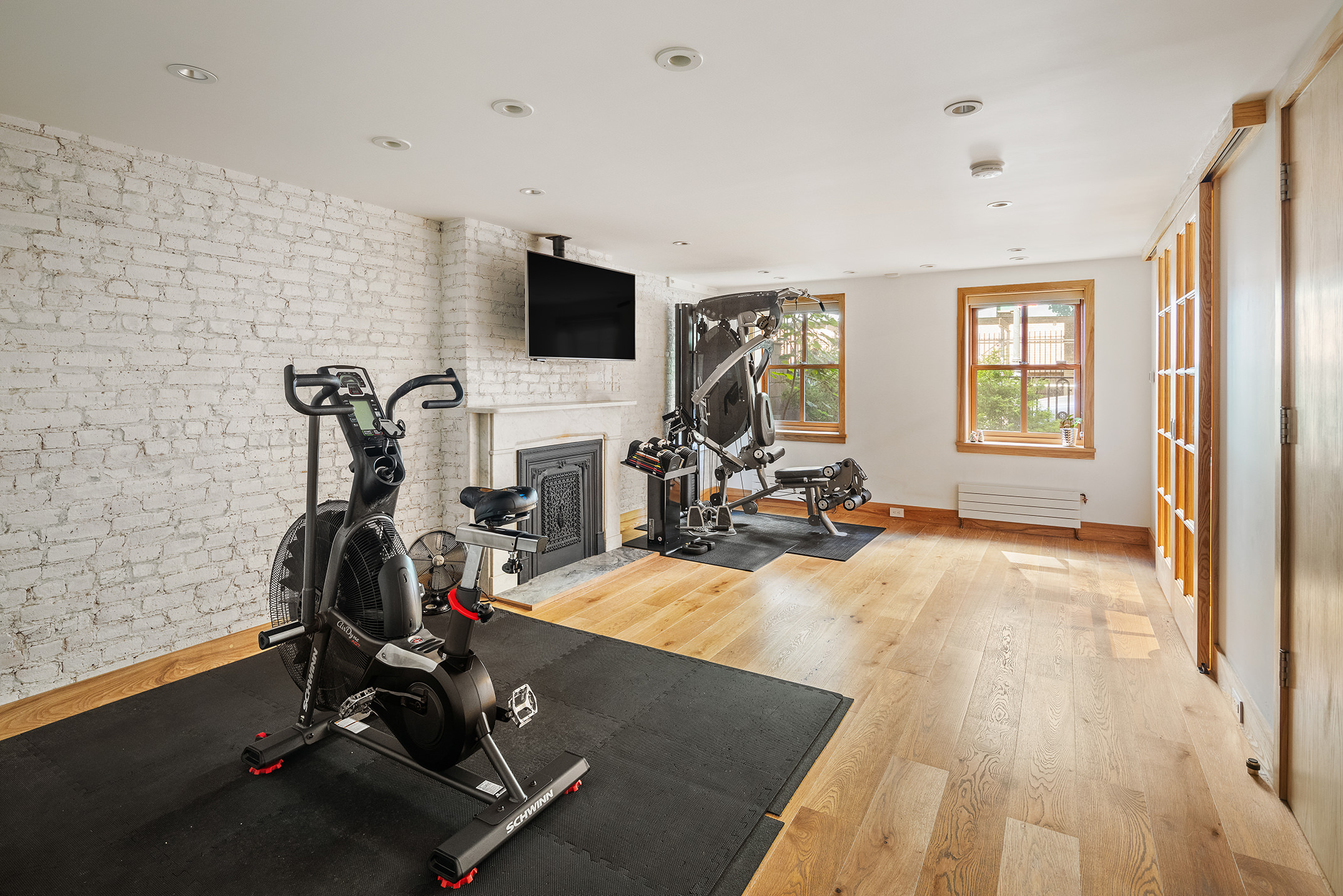 137 St Felix Street Brooklyn, NY 11217 - Photo 6 of 18 a view of a room with gym equipment