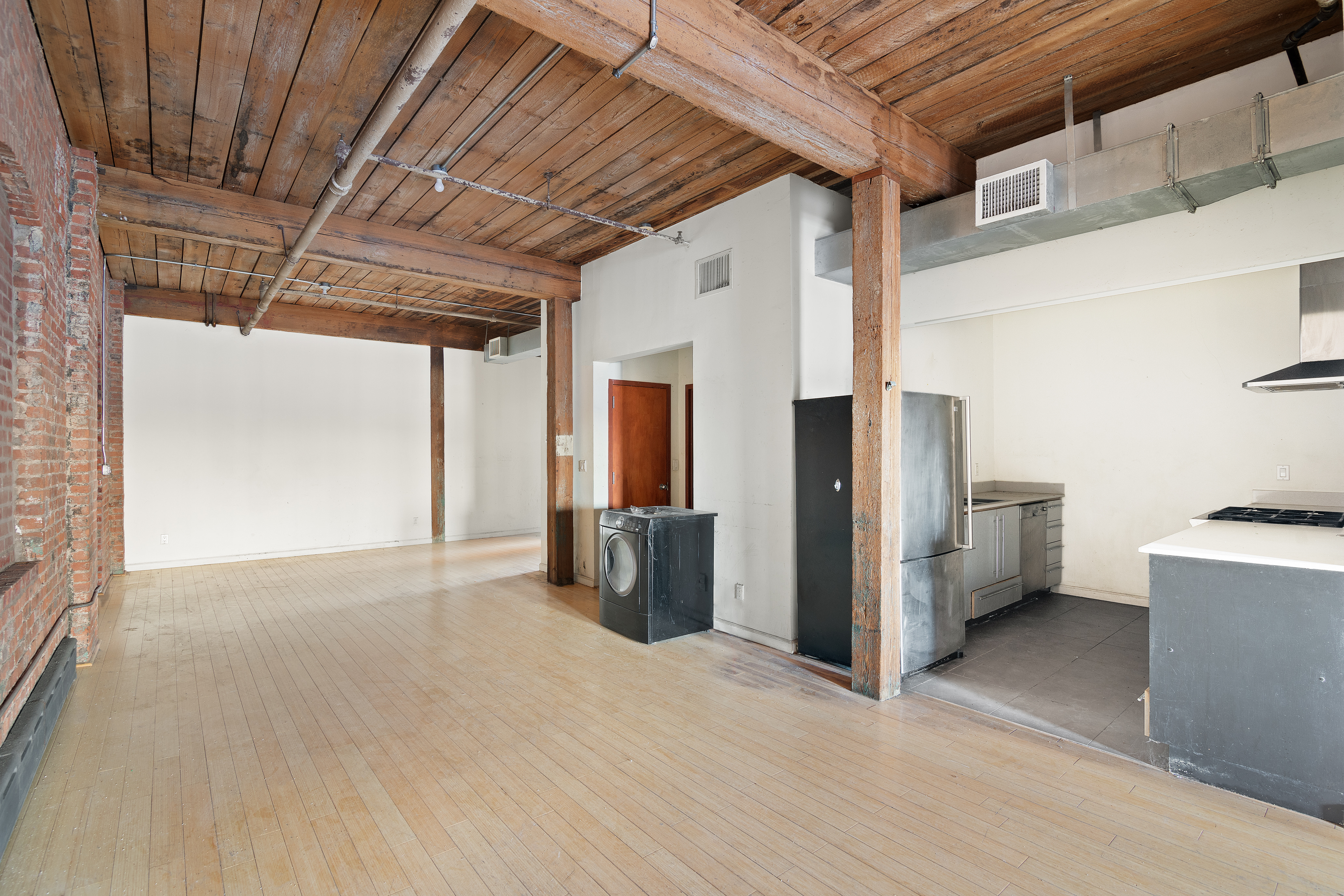 190 West Street, Unit 5 Brooklyn, NY 11222 - Photo 4 of 8