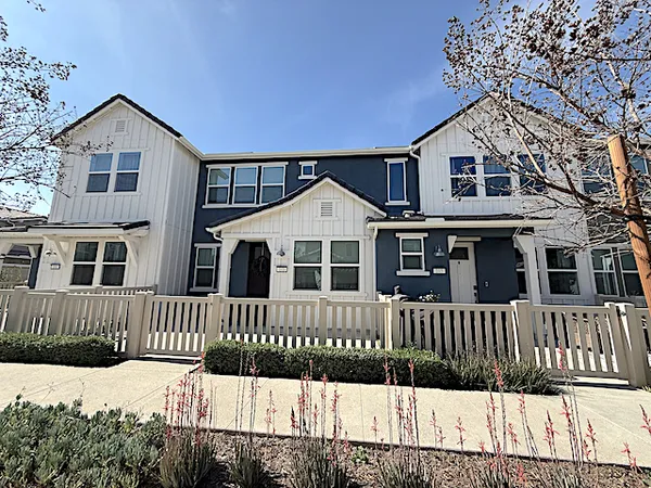 $619,900 | 3925 Lavine Way, Unit 103, Corona, CA 92883