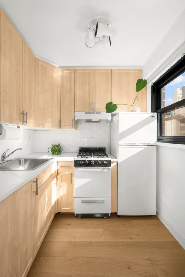 $4,250 | 201 West 21st Street, Unit 5E | Chelsea