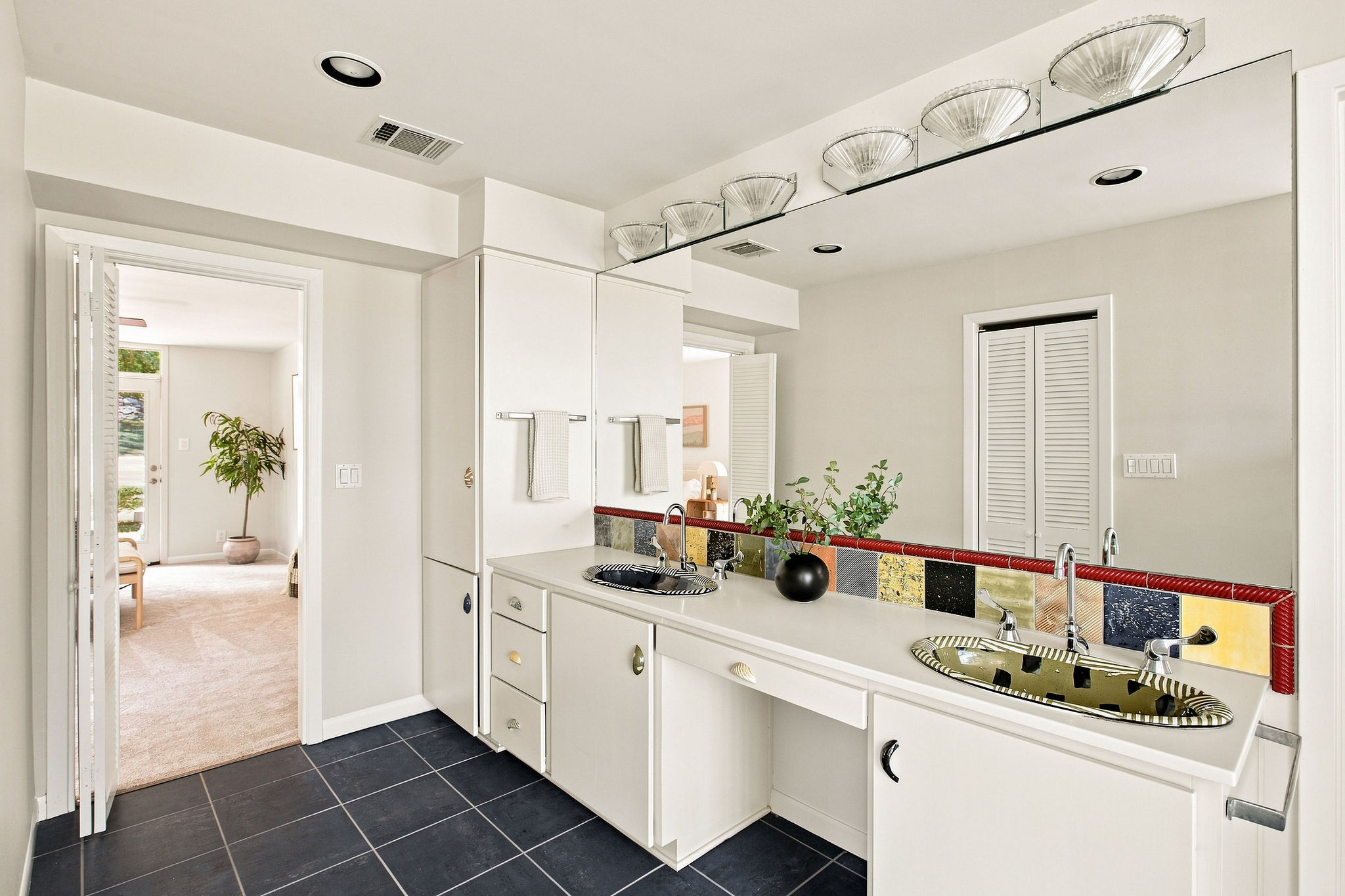 515 Yaupon Valley Road Austin, TX 78746 - Photo 10 of 11 Gallery Image 10