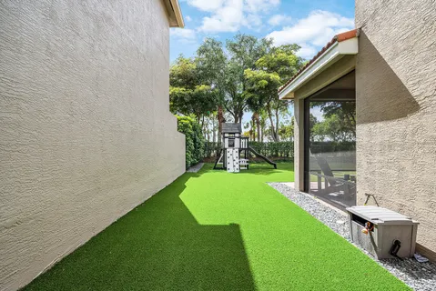 $785,000 | 11609 Rock Lake Terrace, Boynton Beach, FL 33473