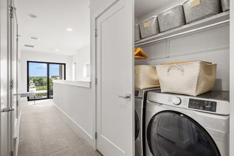 $487,500 | 2050 Lohmans Spur, Unit 101, Austin, TX 78738