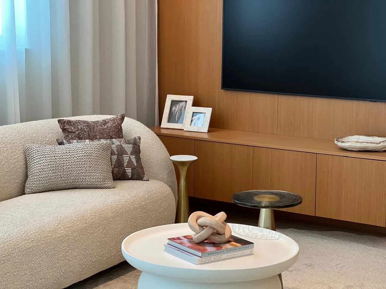 Contact Agent | 31 Southeast 5th Street, Miami, FL 33131