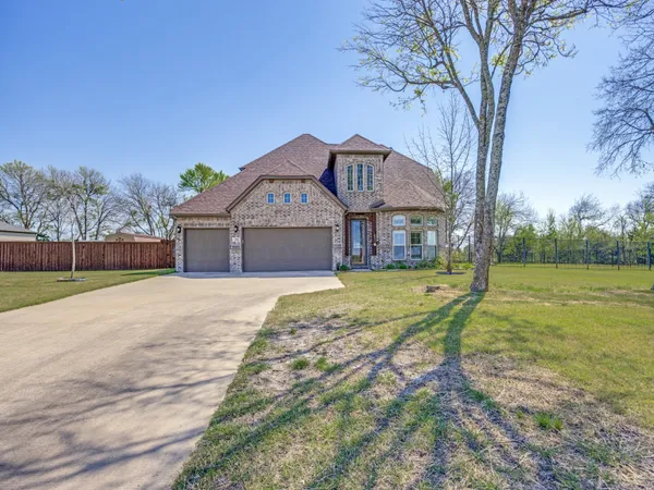 $610,000 | 1215 Firefly Ridge, Blue Ridge, TX 75424