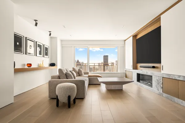 $28,000 | 303 East 57th Street, Unit 44G | Sutton Place