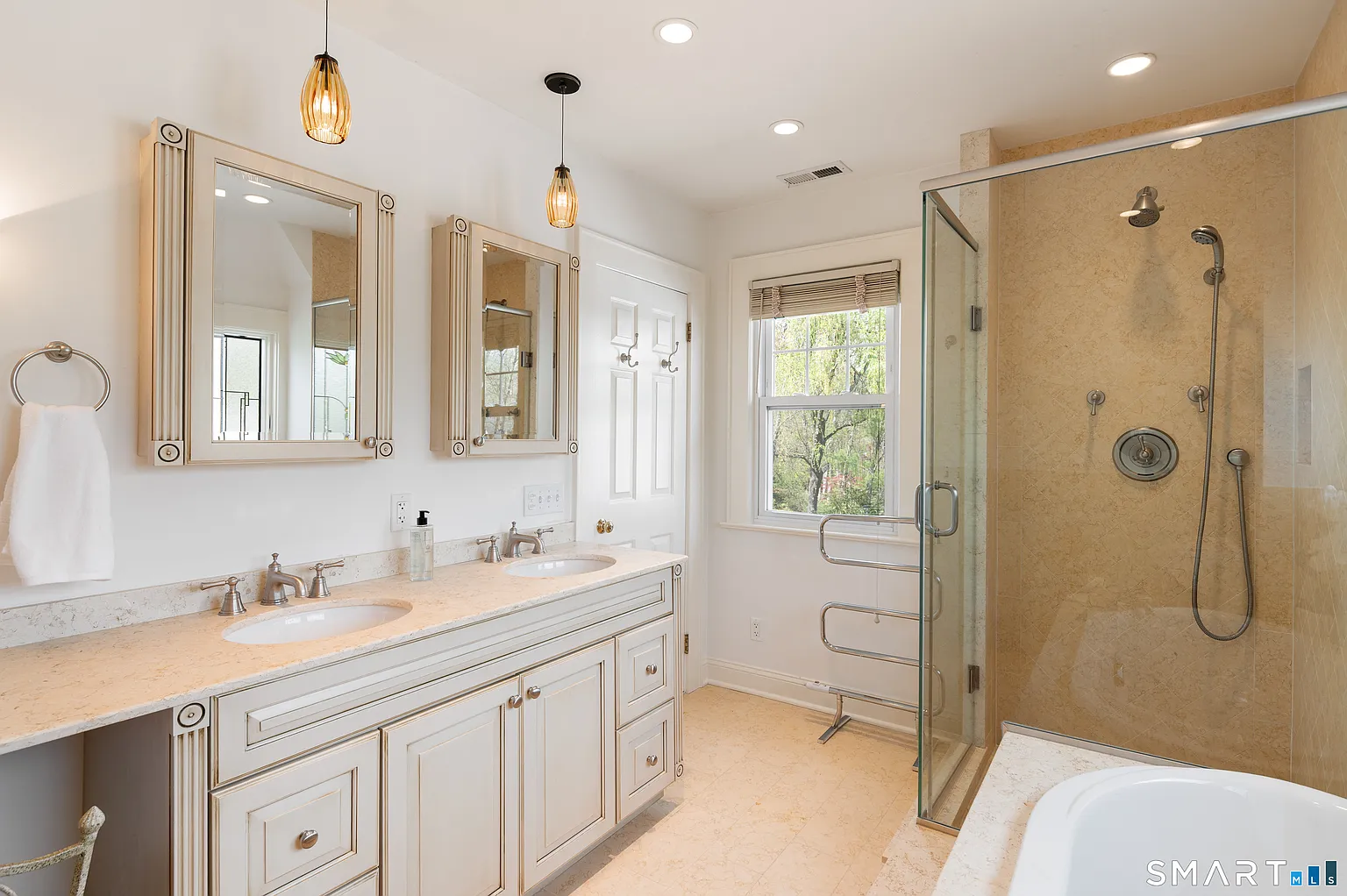 231 Roxbury Road Stamford, CT 06902 - Photo 27 of 39