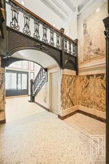 $3,995,000 | 366 Broadway, Unit 6D | TriBeCa