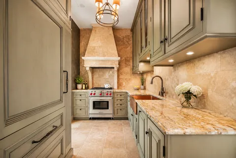 $3,295,000 | 4 East 82nd Street, Unit 1/2R | Upper East Side