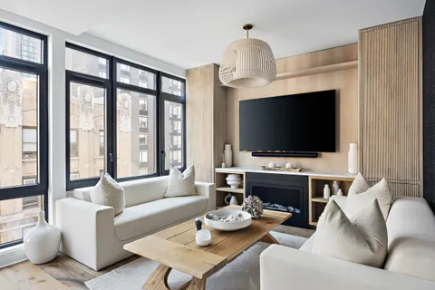 $2,700,000 | 128 West 26th Street, Unit PH | Chelsea