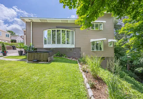 Contact Agent | 1137 Constitution Street, Tarentum, PA 15084