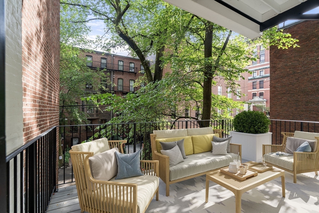 34 Worcester Square, Unit 2 Boston, MA 02118 - Photo 5 of 18