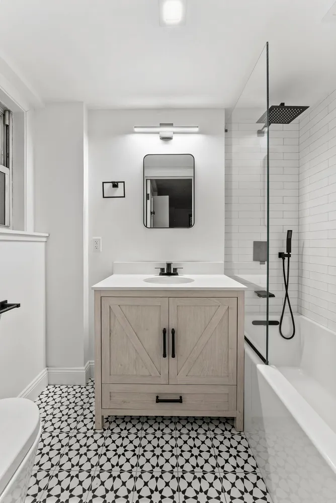 $8,500 | 16 Park Avenue, Unit 6DC | Murray Hill