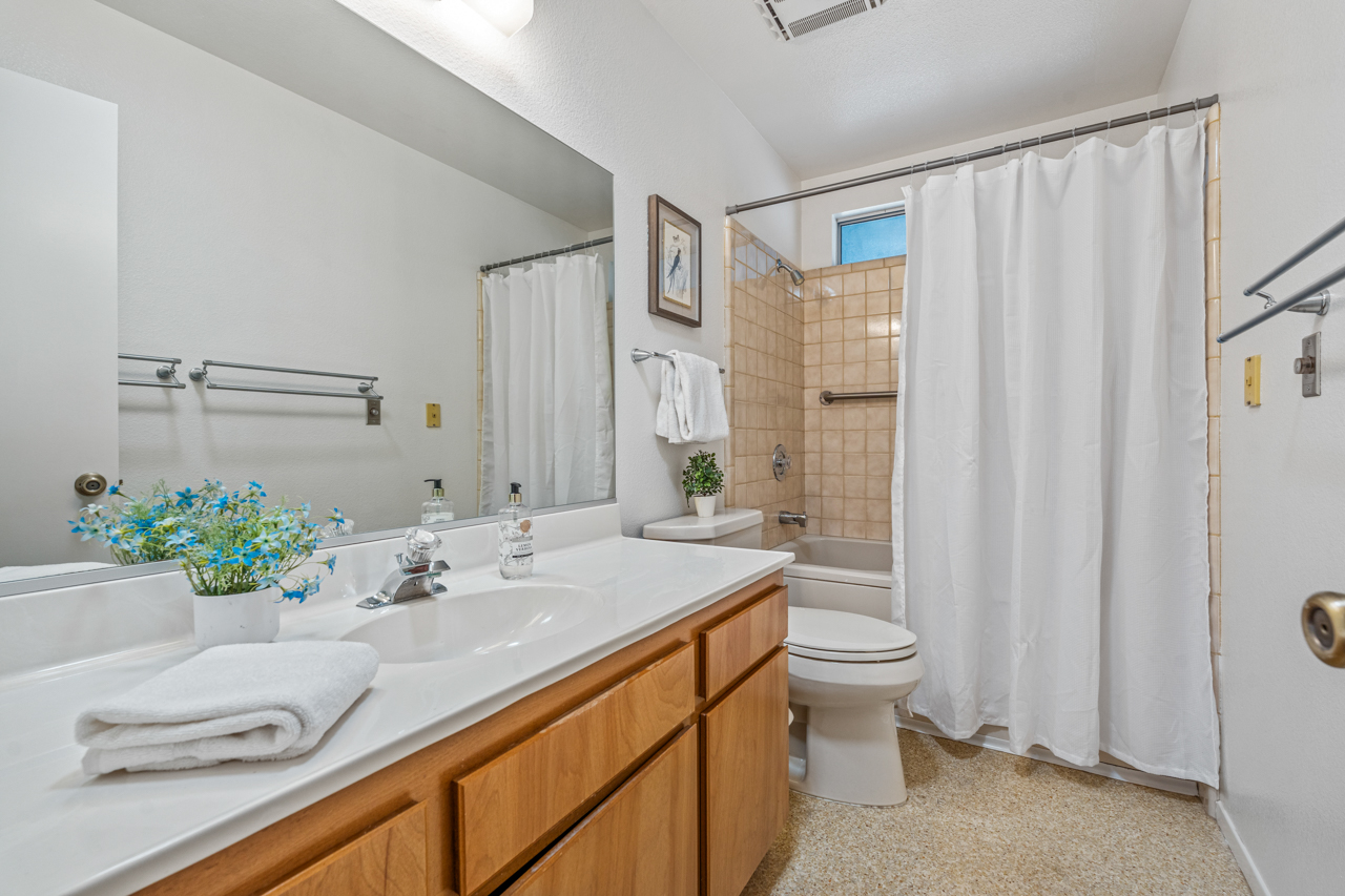 12450 Algonquin Road Apple Valley, CA 92308 - Photo 35 of 56