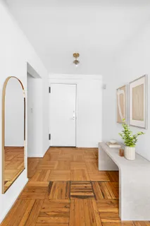 $850,000 | 425 East 63rd Street, Unit W8E | Lenox Hill