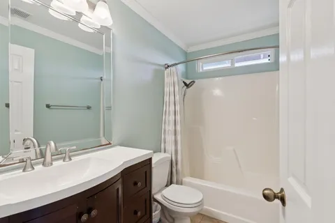 $1,049,000 | 112 Rose Petal Court, Petaluma, CA 94954