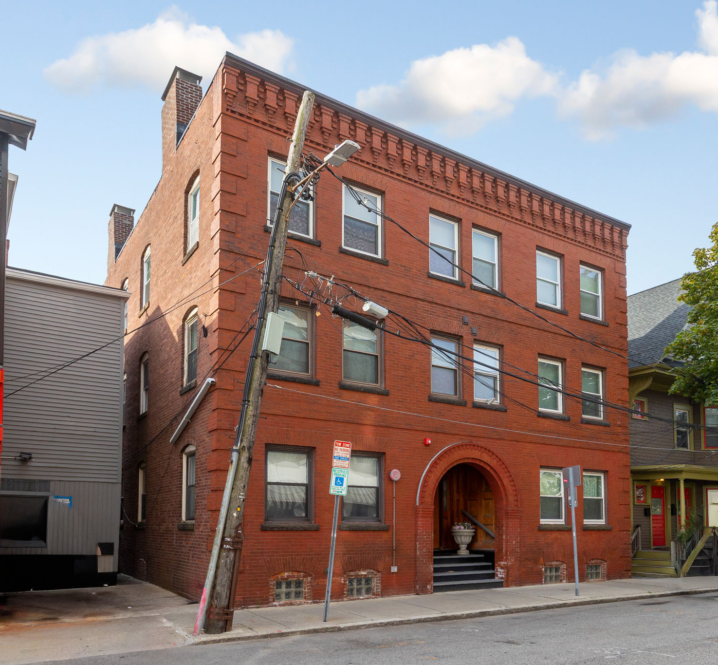6 Porter Road, Unit 1L Cambridge, MA 02140 - Photo 1 of 18