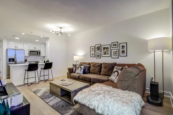 $3,500 | 2001 15th Street North, Unit 623, Arlington, VA 22201