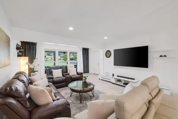 Contact Agent | 1031 Citrus Way, Unit 102D, Delray Beach, FL 33445