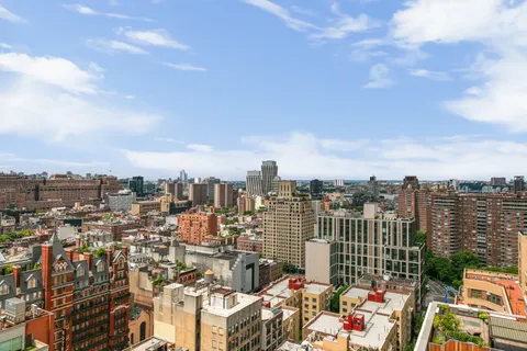 $2,800,000 | 252 7th Avenue, Unit 14G | Chelsea