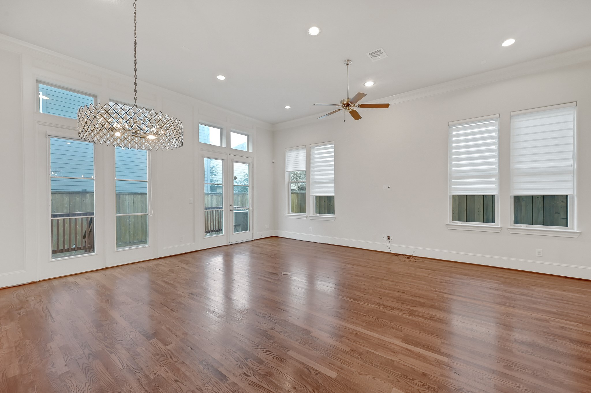 5731 Kiam Street, Unit B Houston, TX 77007 - Photo 7 of 27