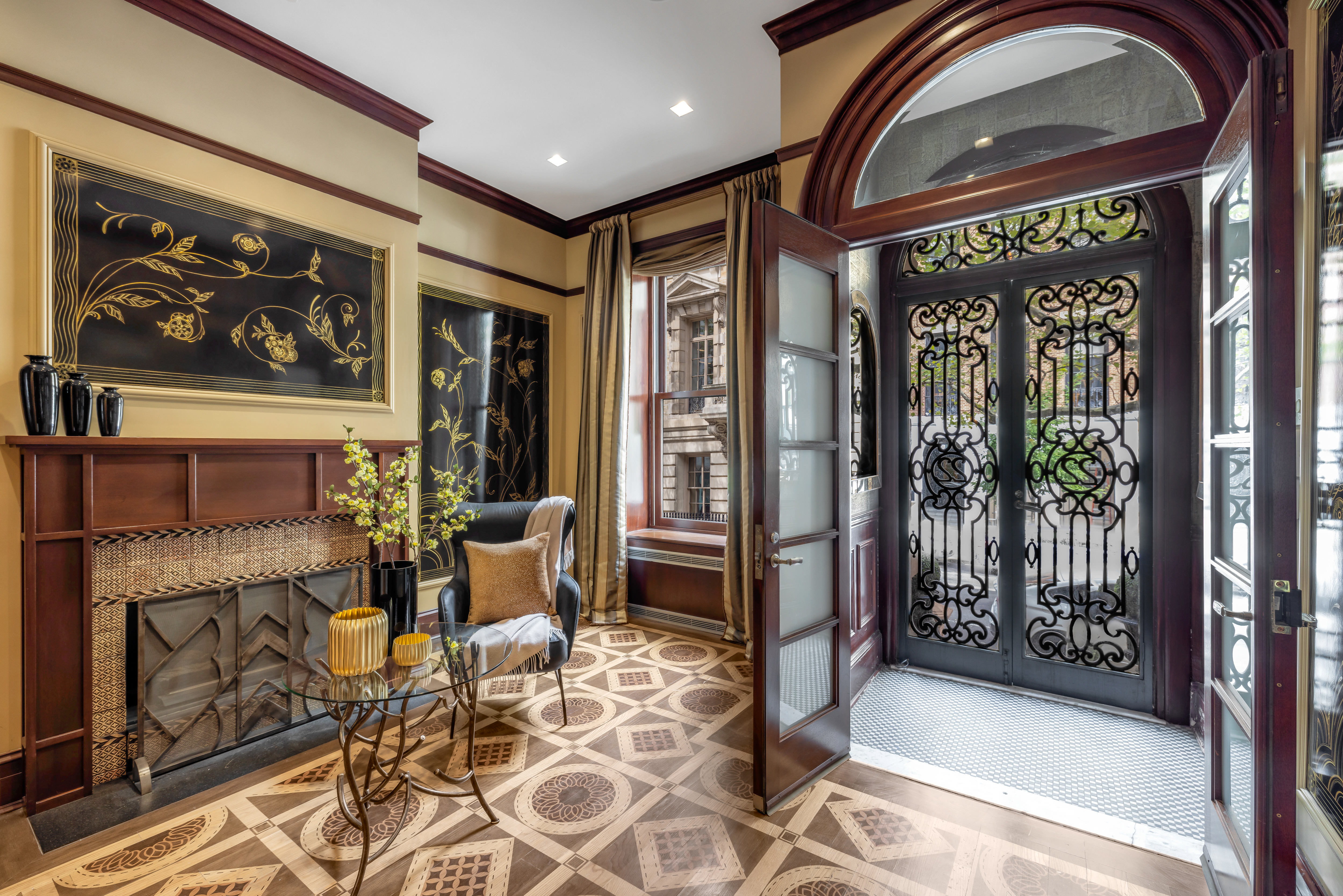 a view of a entryway door of the house