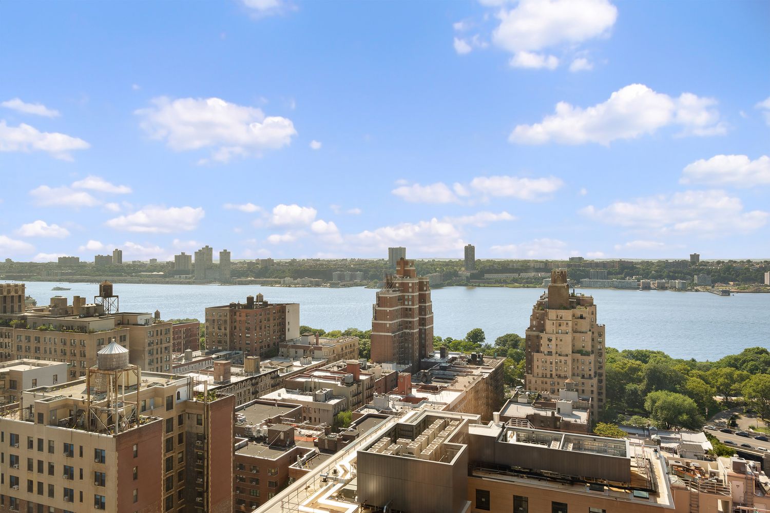 250 West 96th Street, Unit 22E Manhattan, NY 10025 - Photo 2 of 27 a view of a lake