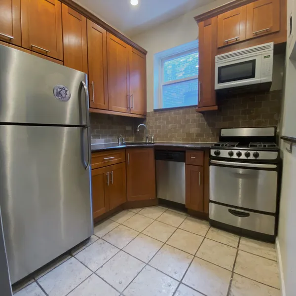 $5,700 | 710 Amsterdam Avenue, Unit 5A | Upper West Side