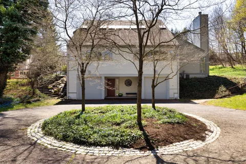 Contact Agent | 185 Warren Street, Brookline, MA 02445