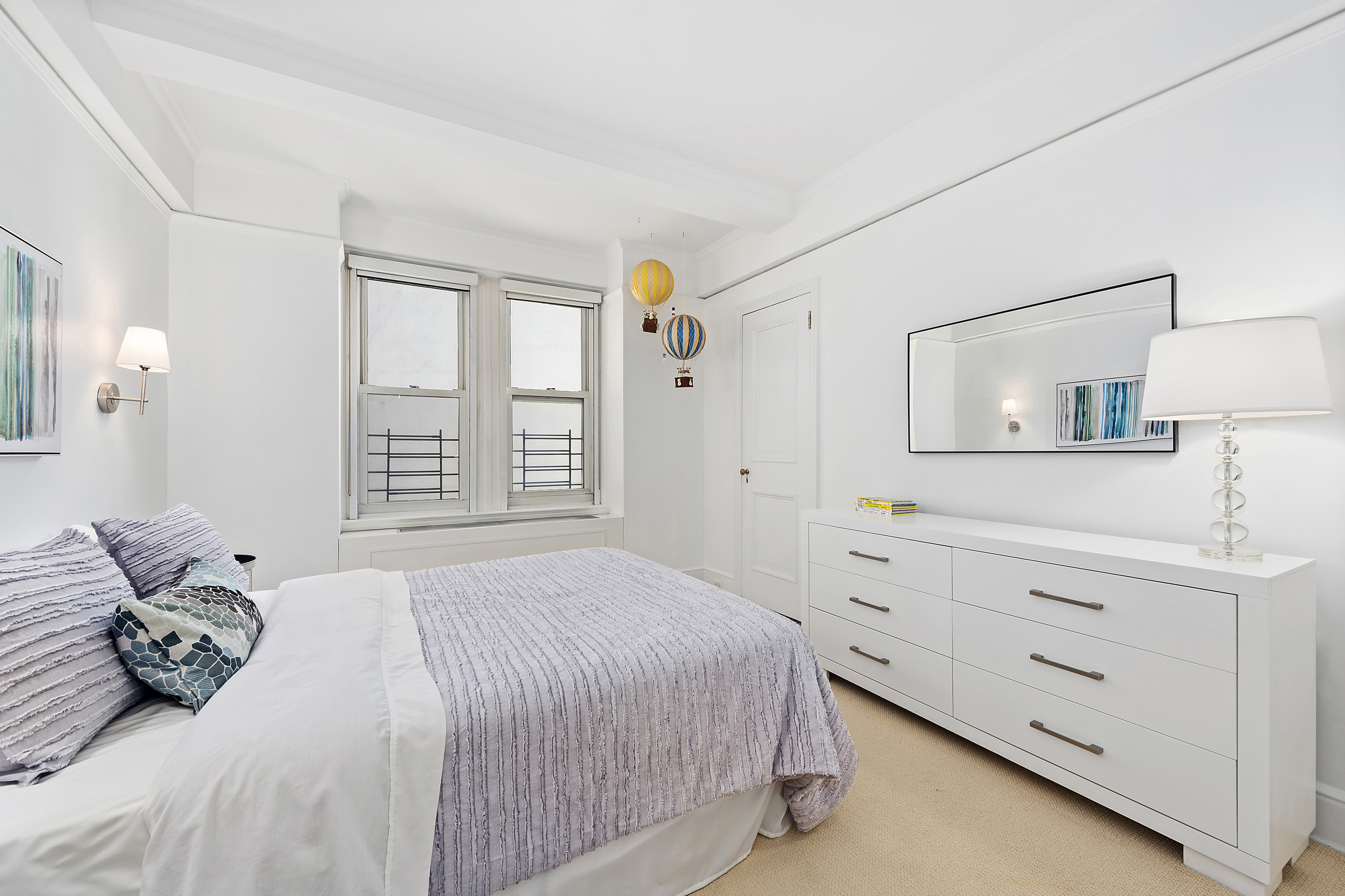 320 East 72nd Street, Unit 8A Manhattan, NY 10021 - Photo 10 of 14