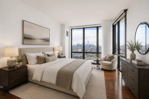 $2,650,000 | 101 West 24th Street, Unit 29B | Chelsea