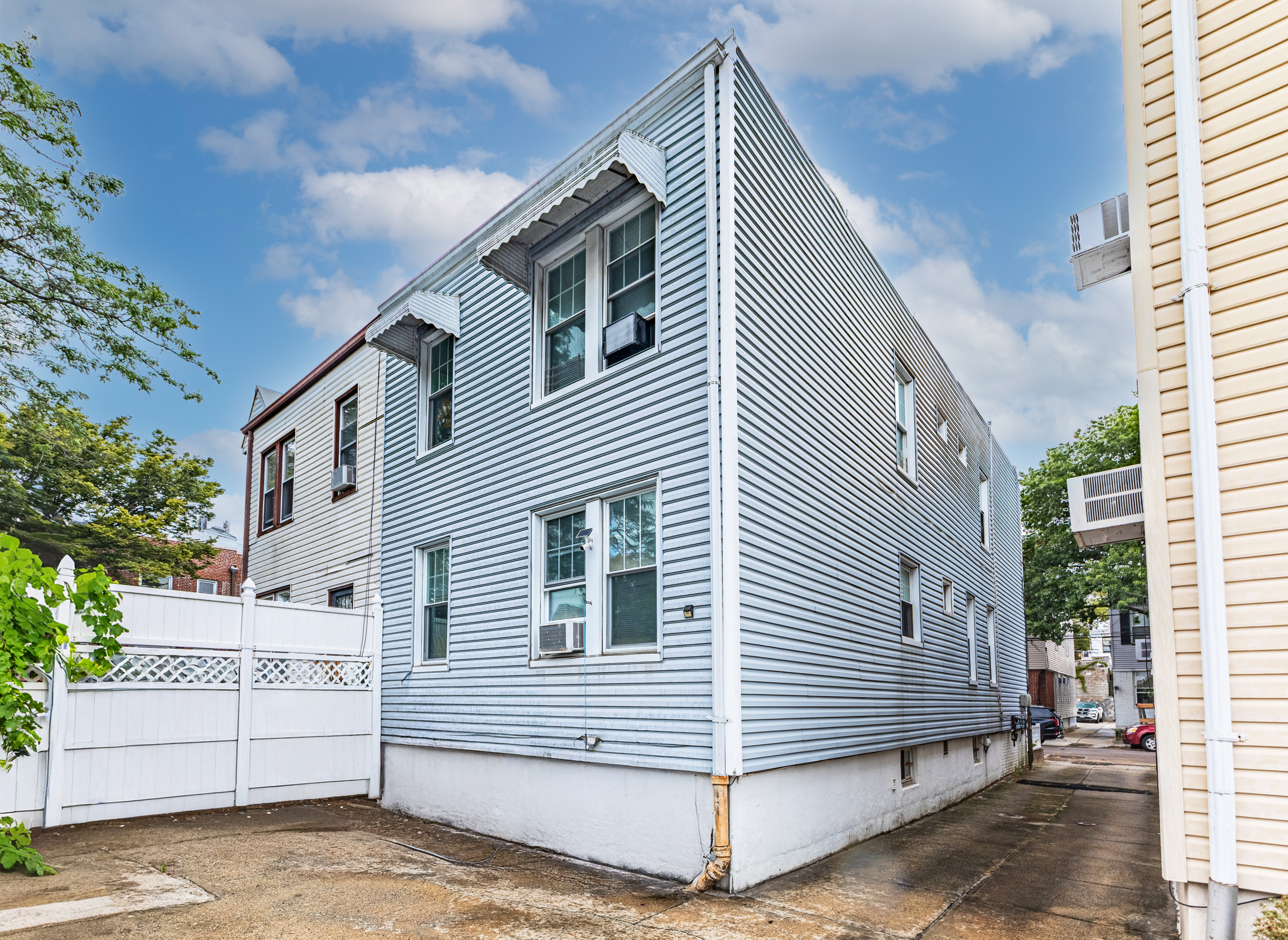 60-68 60th Road Queens, NY 11378 - Photo 5 of 6