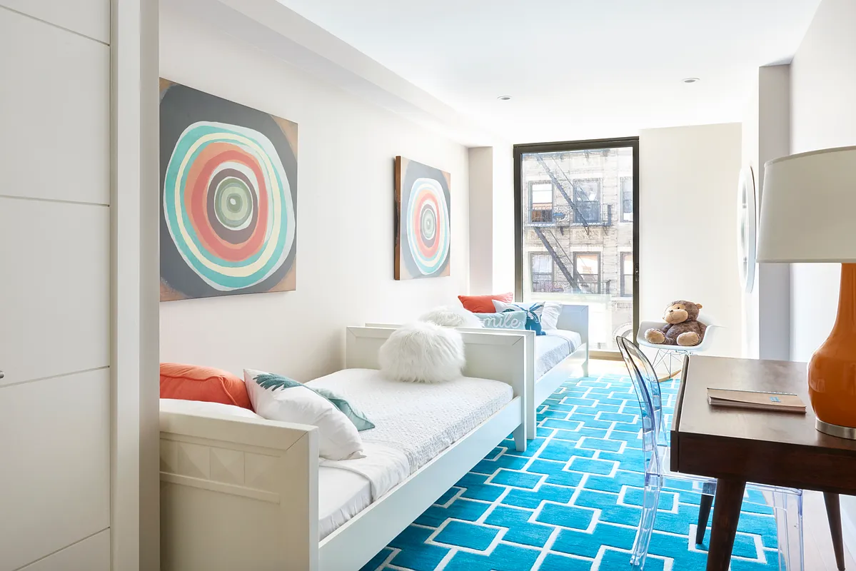 323 East 52nd Street, Unit PH Manhattan, NY 10022 - Photo 8 of 15