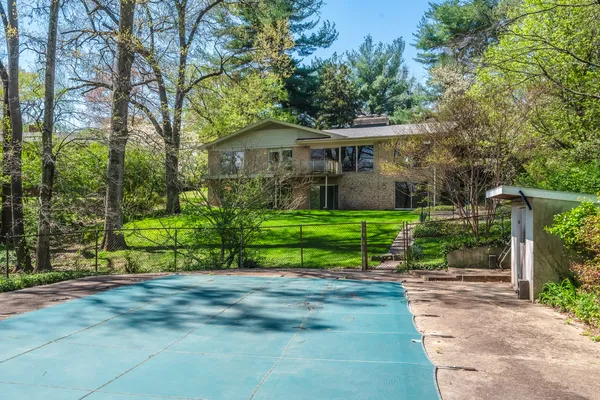 $1,485,000 | 9115 Levelle Drive, Chevy Chase, MD 20815