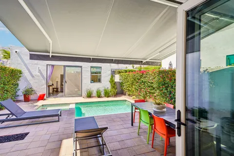 $949,000 | 2699 Majestic Way, Palm Springs, CA 92262